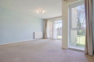 Lounge/Diner- click for photo gallery